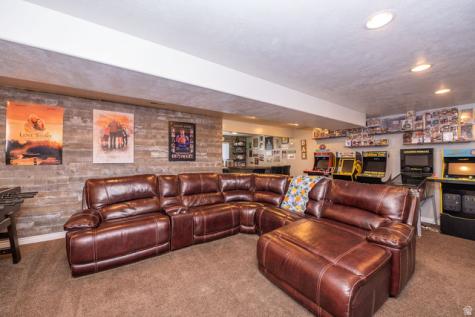 3328 W 1500 N Clinton UT 84015