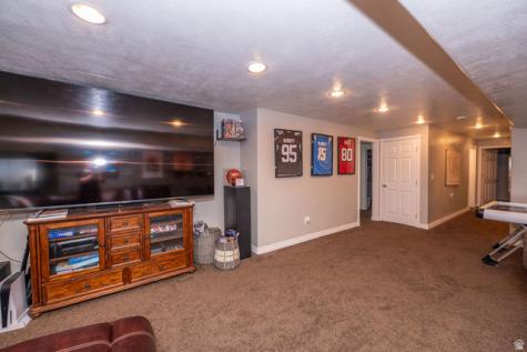 3328 W 1500 N Clinton UT 84015
