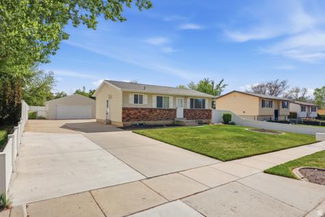 574 E Aloha Lane S Sandy UT 84070