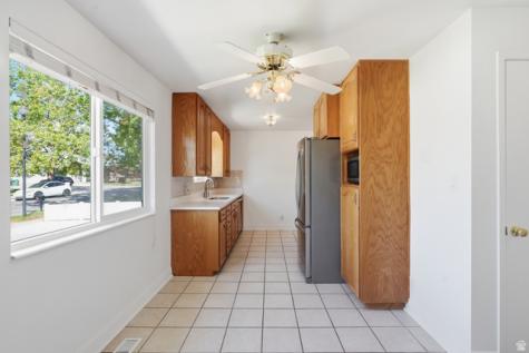 574 E Aloha Lane S Sandy UT 84070