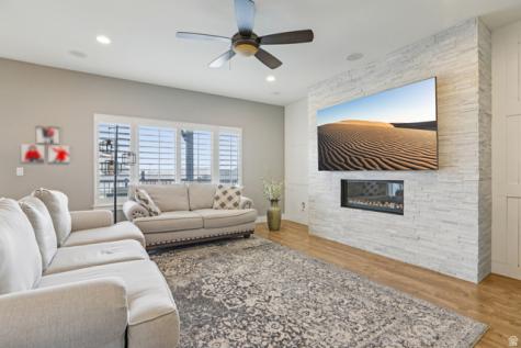 304 W Stillwater Drive S Saratoga Springs UT 84045