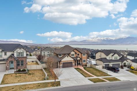304 W Stillwater Drive S Saratoga Springs UT 84045