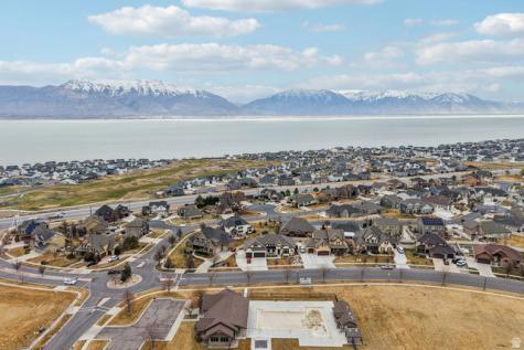304 W Stillwater Drive S Saratoga Springs UT 84045