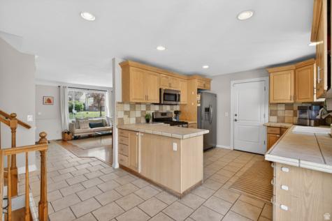 2073 E 10095 S Sandy UT 84092