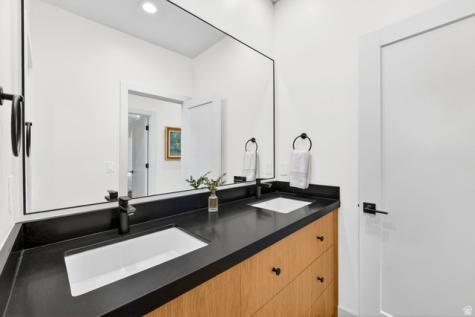1007 S Cottam Lane Salt Lake City UT 84105