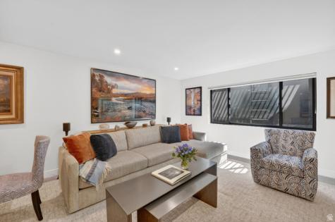 1007 S Cottam Lane Salt Lake City UT 84105