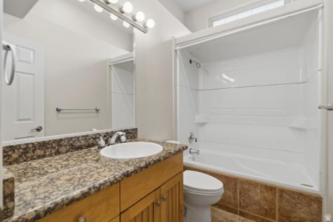 720 E Meadow Lane Washington UT 84780