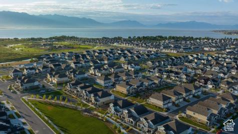 344 N Broadway Drive Saratoga Springs UT 84045