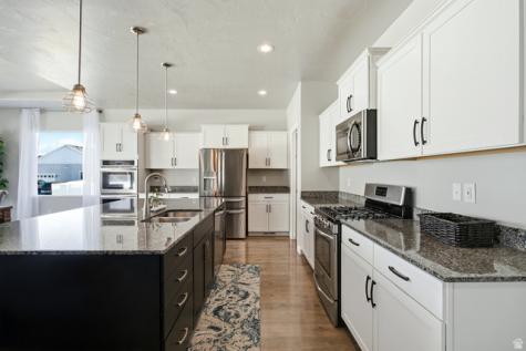 108 E Paradise Court Saratoga Springs UT 84045