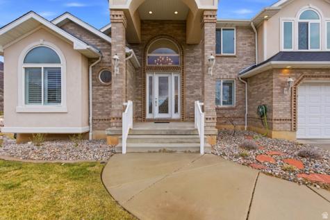 1963 Cherokee Circle Ogden UT 84403