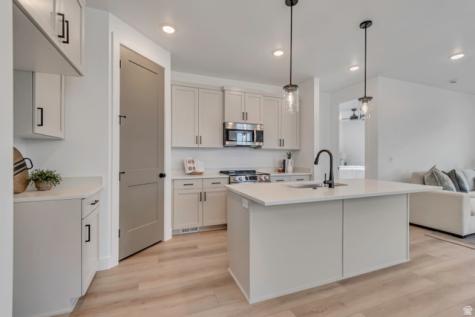 1327 N 1475 E Payson UT 84651