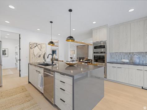 2215 E 3205 S Millcreek UT 84109