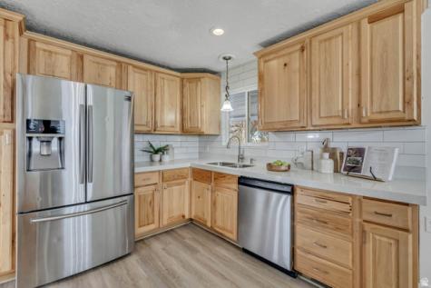 1119 E 10600 S Sandy UT 84094