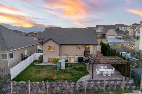 9032 N Barton Creek Drive Eagle Mountain UT 84005