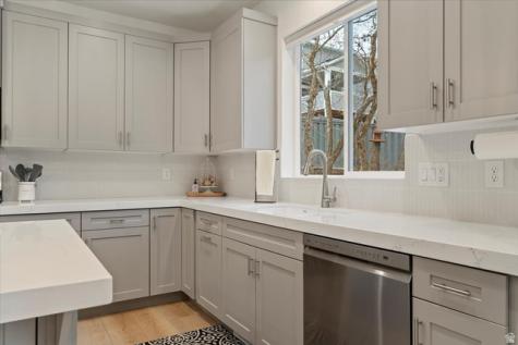 365 S Mountain Road Fruit Heights UT 84037