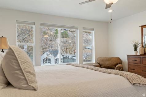 365 S Mountain Road Fruit Heights UT 84037