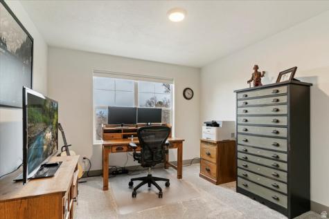 365 S Mountain Road Fruit Heights UT 84037
