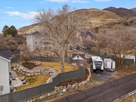 365 S Mountain Road Fruit Heights UT 84037