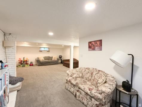 684 E 2650 N North Ogden UT 84414