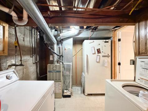 684 E 2650 N North Ogden UT 84414