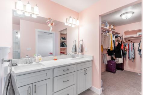 437 N 800 E Hyde Park UT 84318