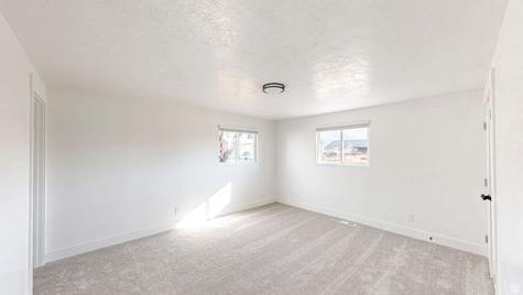 1361 E 400 S Springville UT 84663