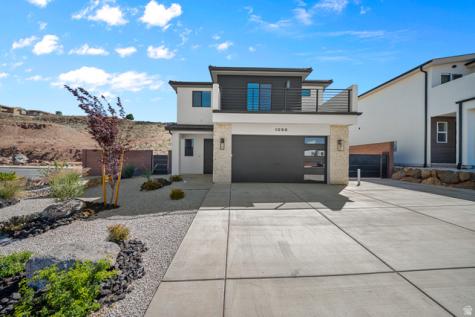 1090 E Coyote Crest Drive Washington UT 84780