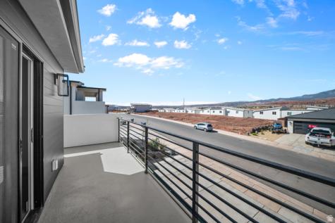 1090 E Coyote Crest Drive Washington UT 84780