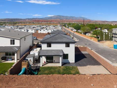 1090 E Coyote Crest Drive Washington UT 84780
