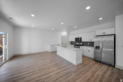 1090 E Coyote Crest Drive Washington UT 84780