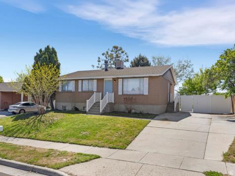 5089 W Highwood Drive Kearns UT 84118