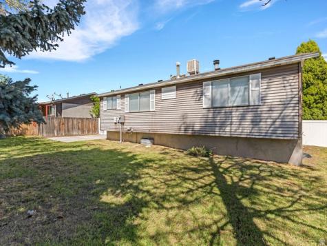 5089 W Highwood Drive Kearns UT 84118