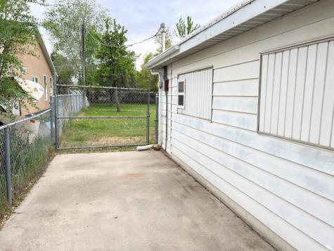 744 E 8425 S Sandy UT 84094