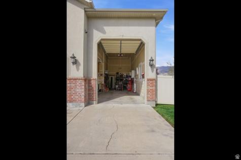 134 N Wagon Wheel Circle Farmington UT 84025