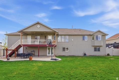 134 N Wagon Wheel Circle Farmington UT 84025