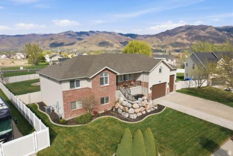 134 N Wagon Wheel Circle Farmington UT 84025
