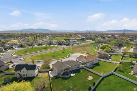 134 N Wagon Wheel Circle Farmington UT 84025