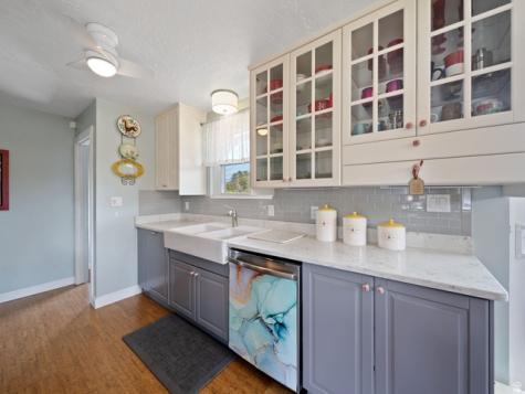 5597 S Hillside Drive E Murray UT 84107