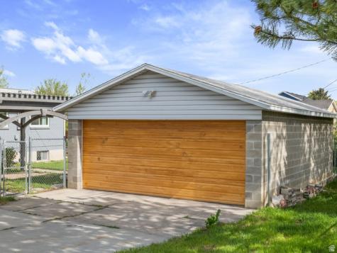 5597 S Hillside Drive E Murray UT 84107