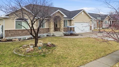 575 N 850 E Wellsville UT 84339