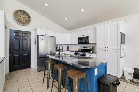 1699 W 2115 S Syracuse UT 84075