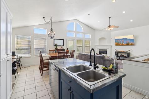 1699 W 2115 S Syracuse UT 84075