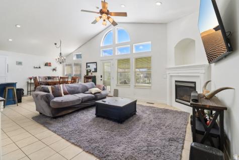 1699 W 2115 S Syracuse UT 84075