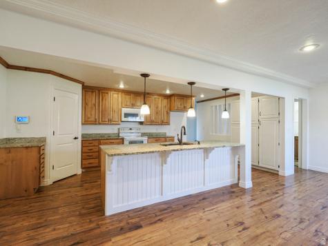 896 W 4800 S Taylorsville UT 84123