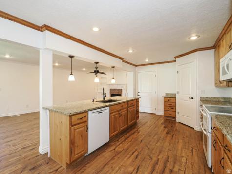 896 W 4800 S Taylorsville UT 84123