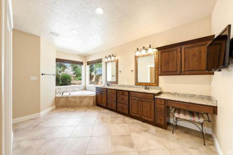 997 E 4430 S Washington UT 84780
