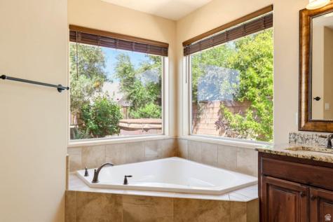 997 E 4430 S Washington UT 84780