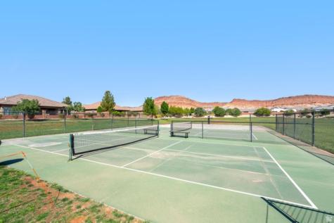 997 E 4430 S Washington UT 84780