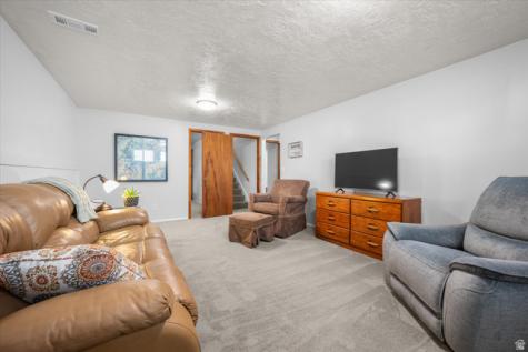 184 E 1150 N Layton UT 84040