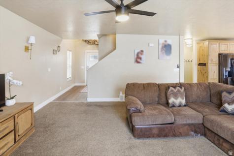 696 N Devonshire Drive Saratoga Springs UT 84045